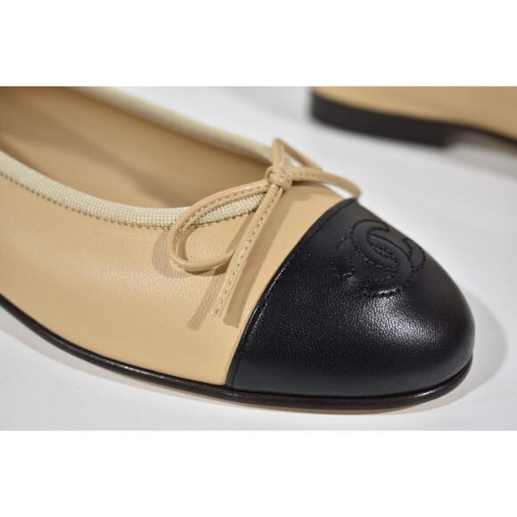 Chanel Beige Black Lambskin Leather CC Logo Bow Tie Ballet Ballerina Flat 37 - Picture 6 of 15